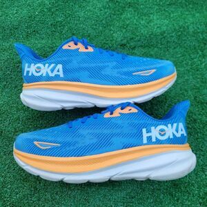 Hoka One one Clifton 9 - Men's running shoes - Size 9.5D